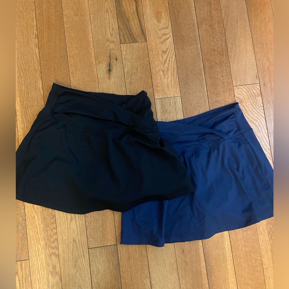 Black size medium and a blue size large yogalicious skorts.
